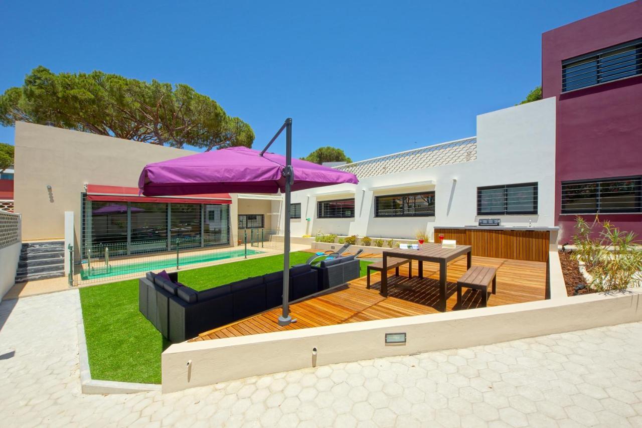 Family Villa Opposite Aquashow Waterpark Quarteira Exterior photo